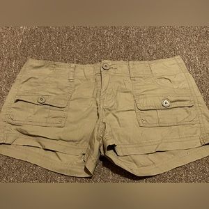 FreeStyle khaki shorts